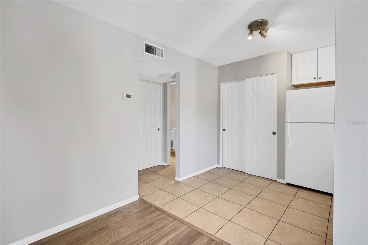 2304 Ringling Boulevard, Unit 207, Sarasota, FL 34237 Photo