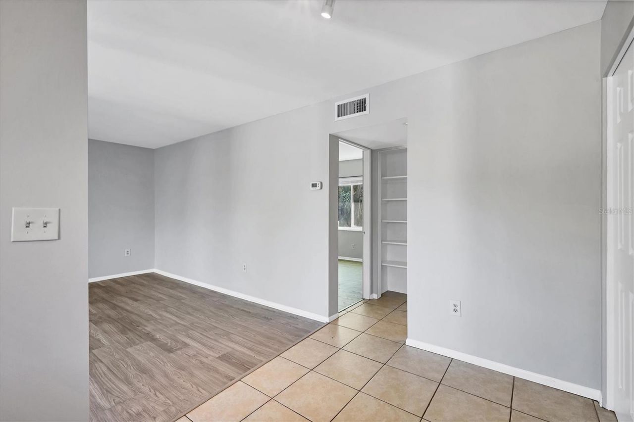2304 Ringling Boulevard, Unit 207, Sarasota, FL 34237 Photo