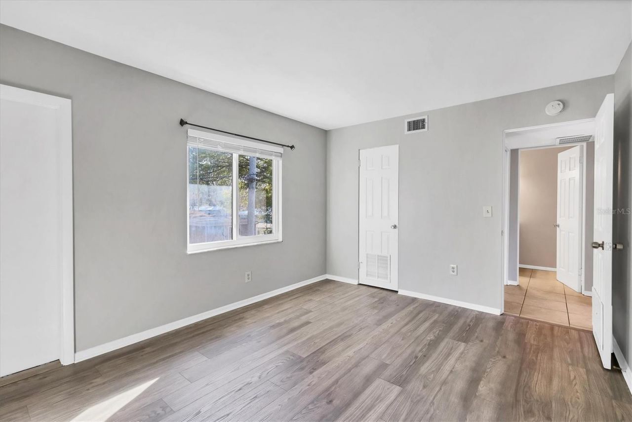 2304 Ringling Boulevard, Unit 207, Sarasota, FL 34237 Photo