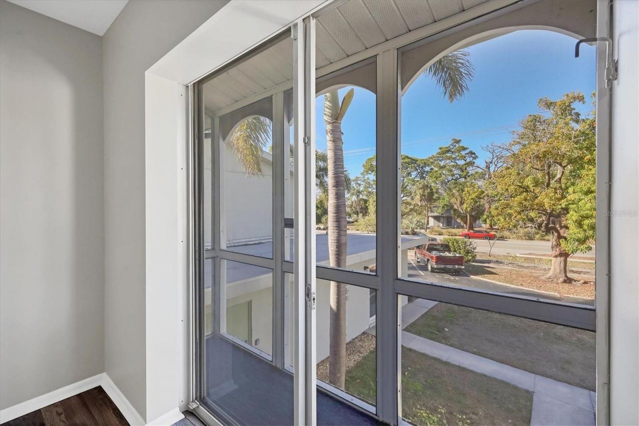 2304 Ringling Boulevard, Unit 207, Sarasota, FL 34237 Photo