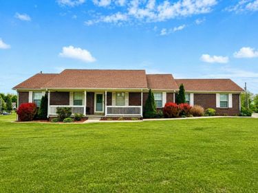 1034 Barker Lane, Berea, KY 40403