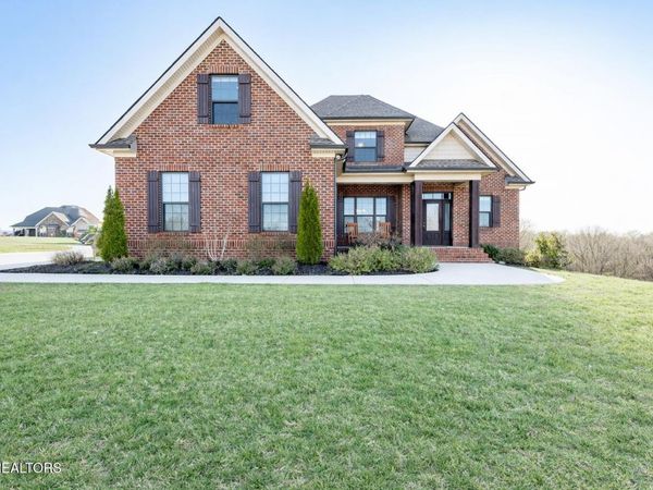 1421 Edenbridge Drive, Alcoa, TN 37701