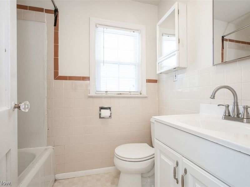 1595 Redwood Avenue, Akron, OH 44301 Photo 11