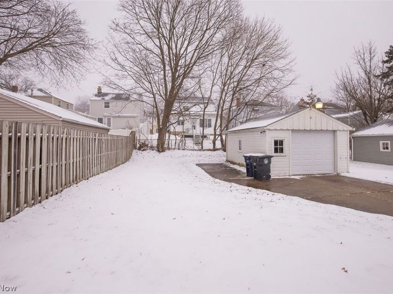 1595 Redwood Avenue, Akron, OH 44301 Photo 2