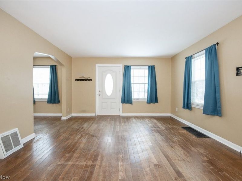 1595 Redwood Avenue, Akron, OH 44301 Photo 4