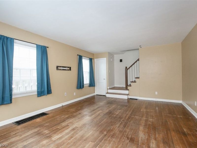 1595 Redwood Avenue, Akron, OH 44301 Photo 5