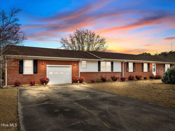 685 Saint Joseph Street, Grifton, NC 28530