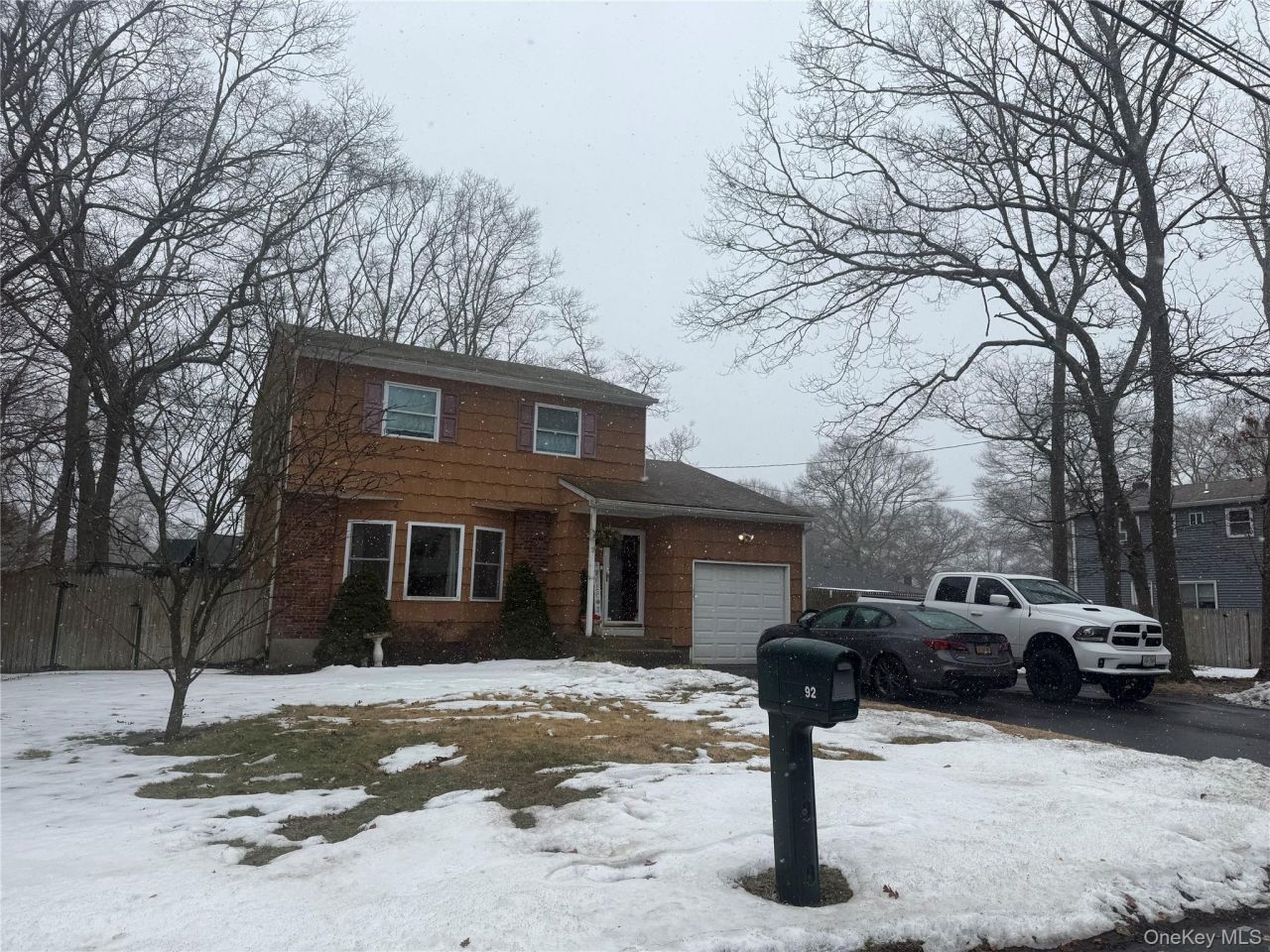 92 Southaven Avenue  Mastic, NY 11950