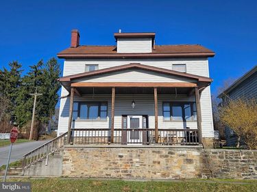 2430 OAK AVENUE, ALTOONA, PA 16601