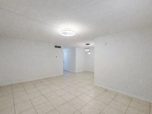 1855 Plunkett Street, Unit 307, Hollywood, FL 33020