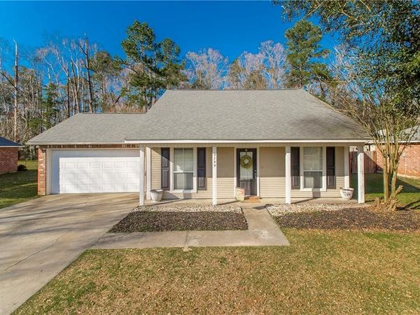 9199 VOLTAIRE Avenue, Denham Springs, LA 70706
