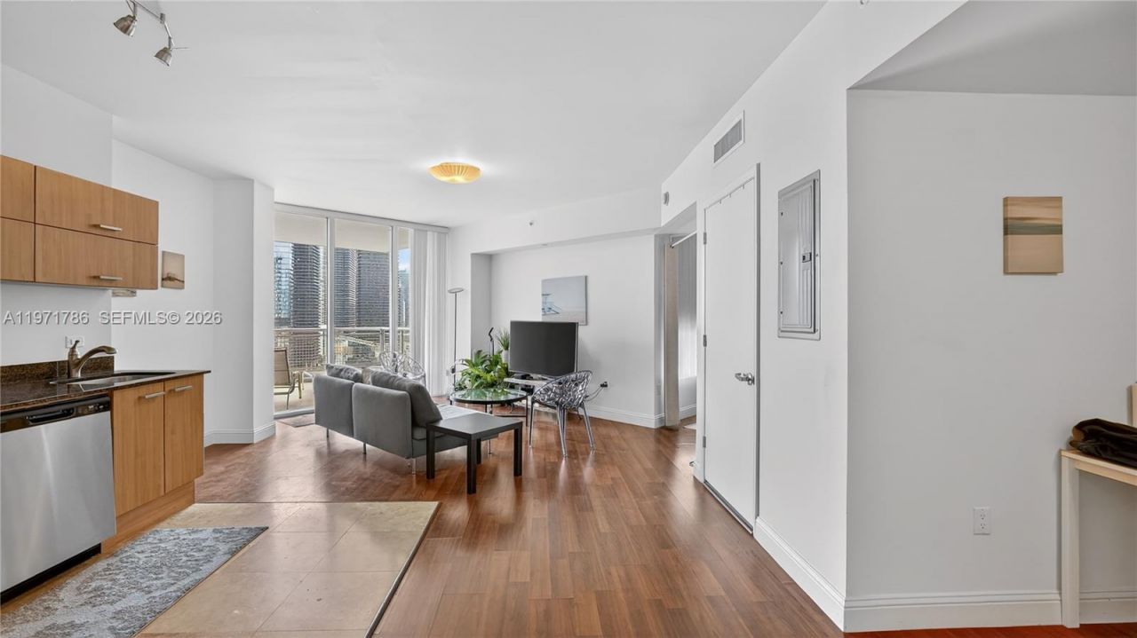 350 S Miami Ave , Unit 3108, Miami, FL 33130 Photo