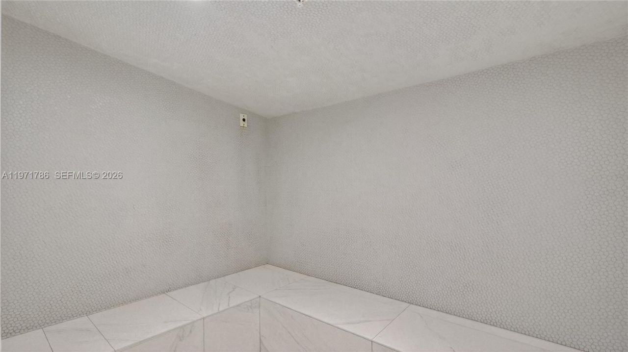 350 S Miami Ave , Unit 3108, Miami, FL 33130 Photo