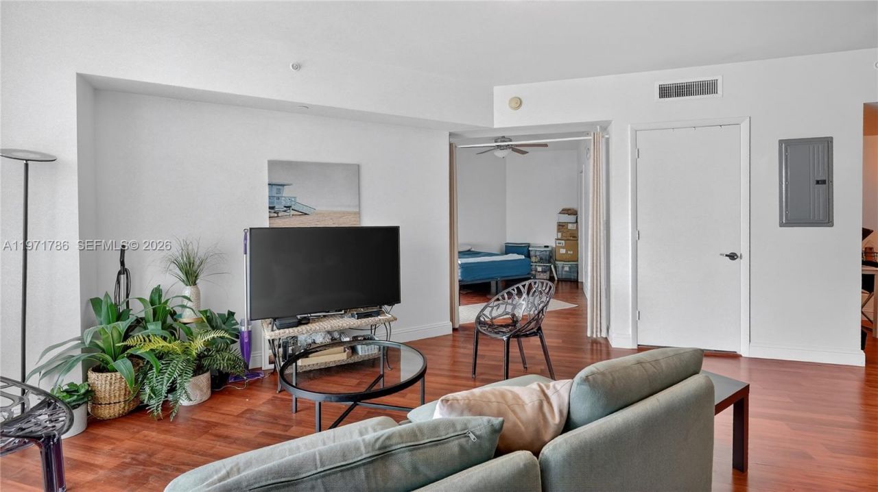 350 S Miami Ave , Unit 3108, Miami, FL 33130 Photo