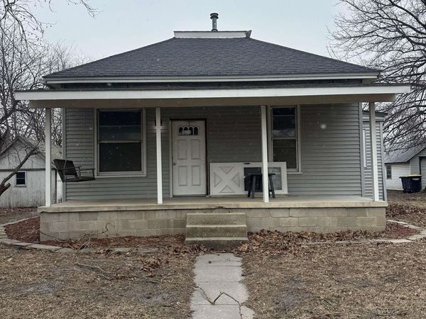 844 Franklin Street, Wapello, IA 52653
