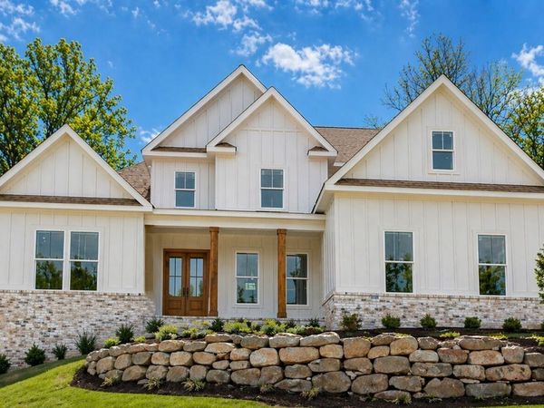 6043 Bluewater Boulevard, Gainesville, GA 30506