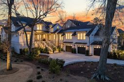 151 Brailsford Street photo 4