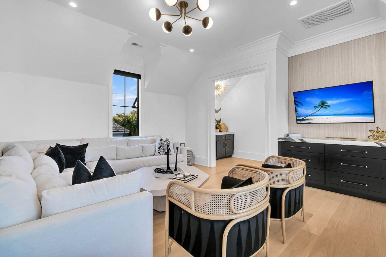 151 Brailsford Street Photo 56