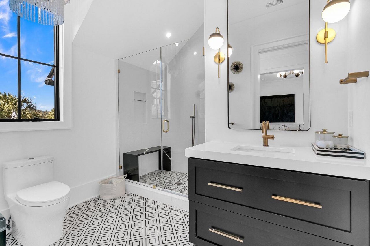 151 Brailsford Street Photo 60