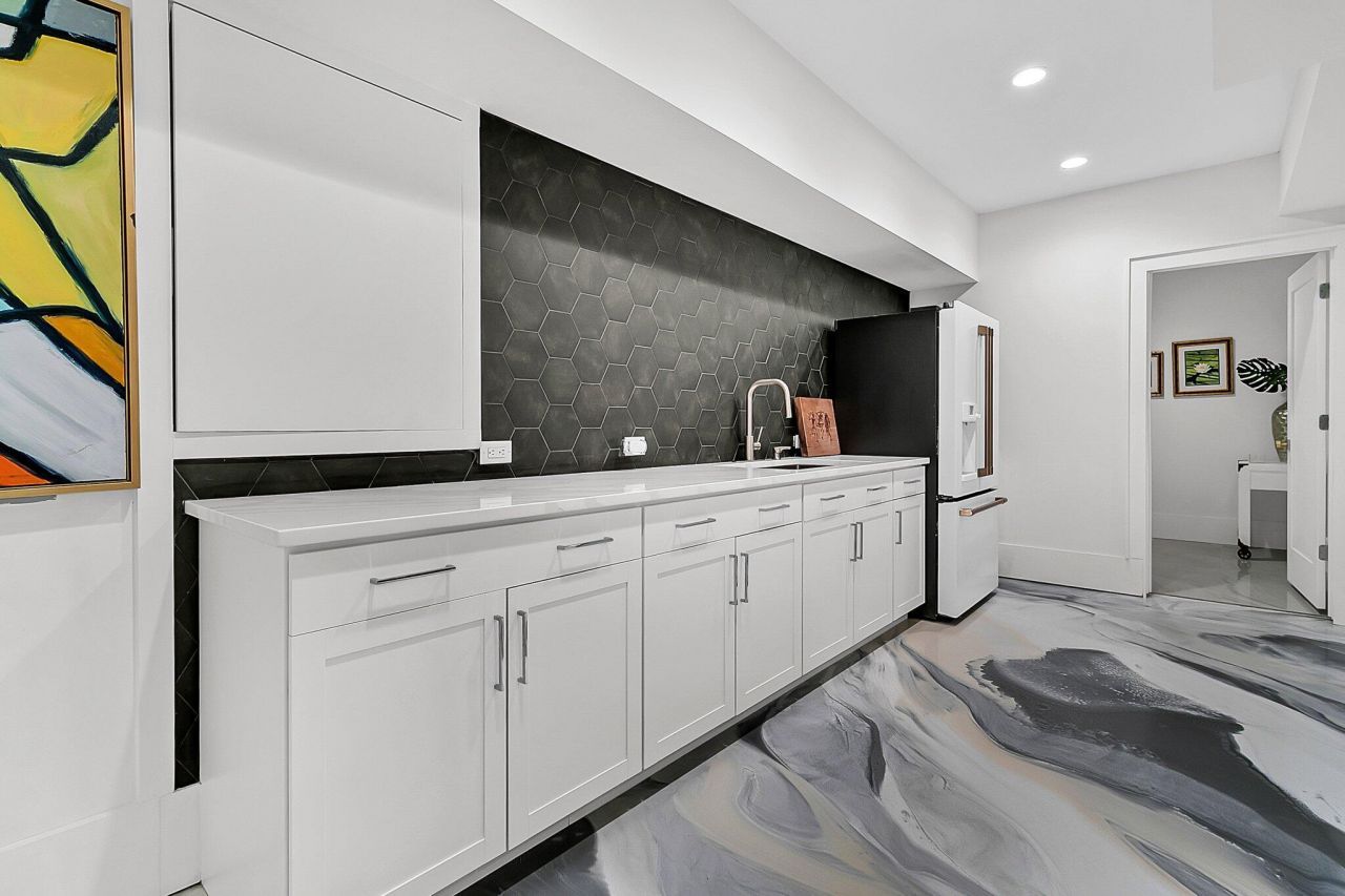 151 Brailsford Street Photo 86