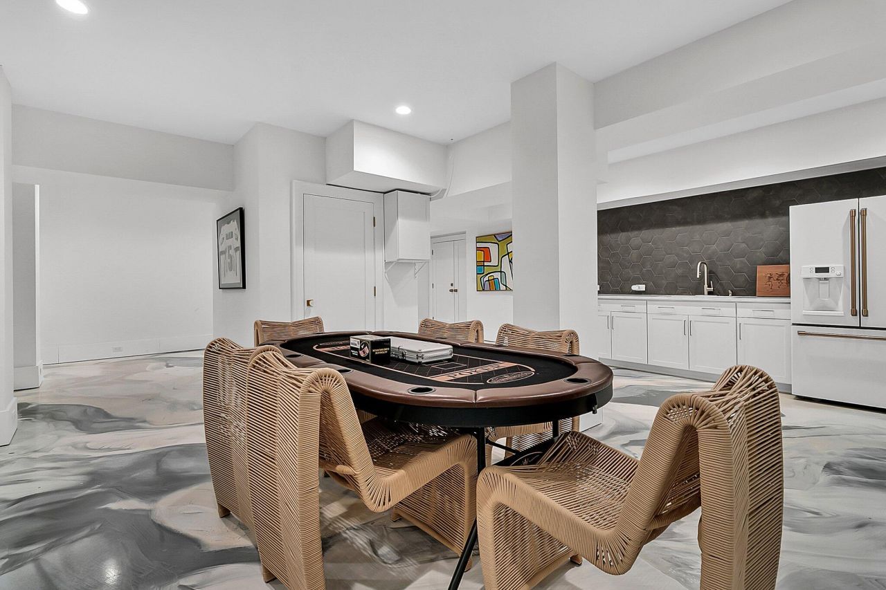 151 Brailsford Street Photo 87