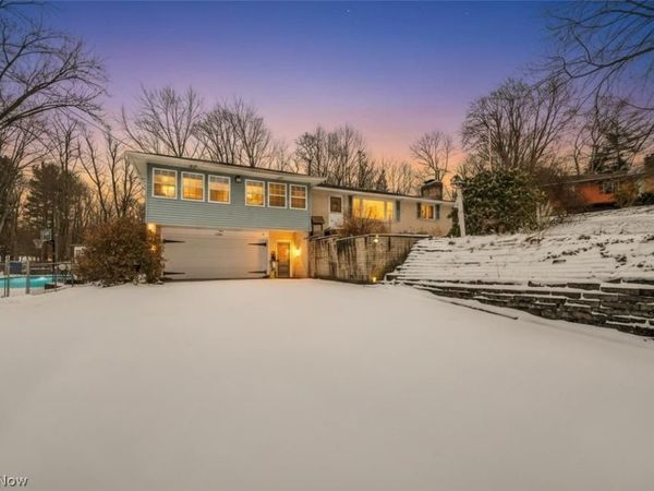 13458 Theeland Avenue NW, Uniontown, OH 44685