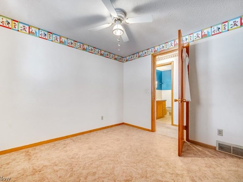 13458 Theeland Avenue NW, Uniontown, OH 44685 Photo 13