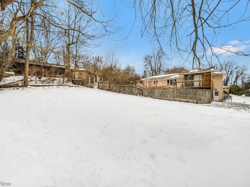 13458 Theeland Avenue NW, Uniontown, OH 44685 Photo 37