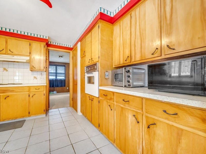 13458 Theeland Avenue NW, Uniontown, OH 44685 Photo 8