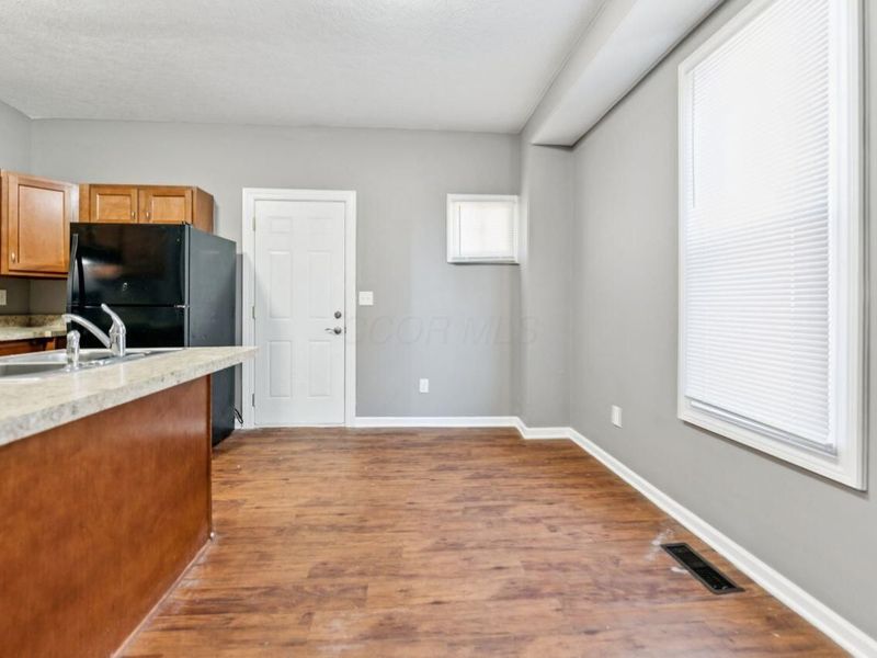 274 E Barthman Avenue, Columbus, OH 43207 Photo 17