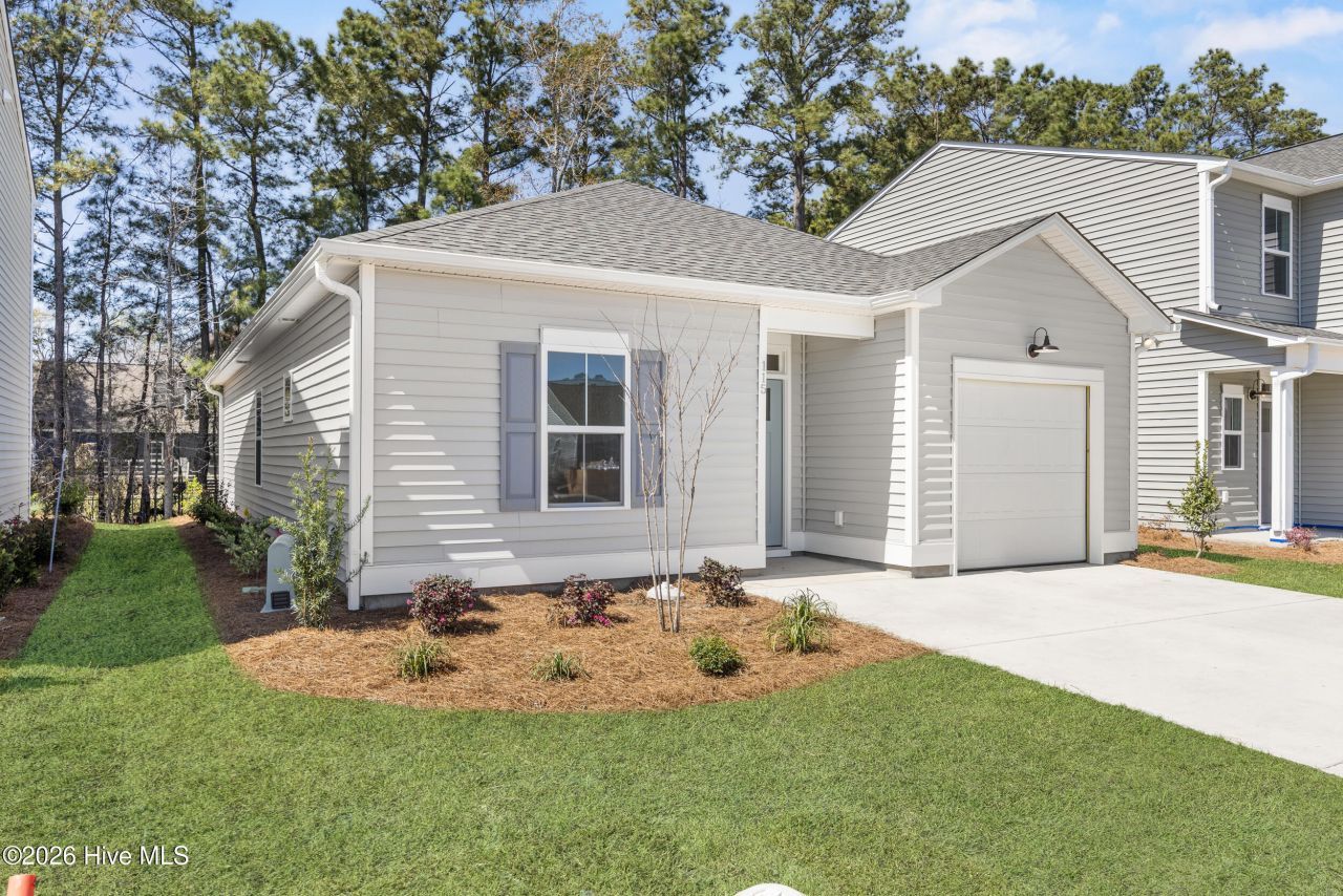 115 Brookfield Branch Road, Unit 4, Hampstead, NC 28443 Main Photo