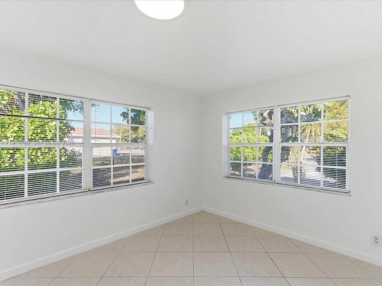 1561 SW 44th Ter, Fort Lauderdale, FL 33317 Photo