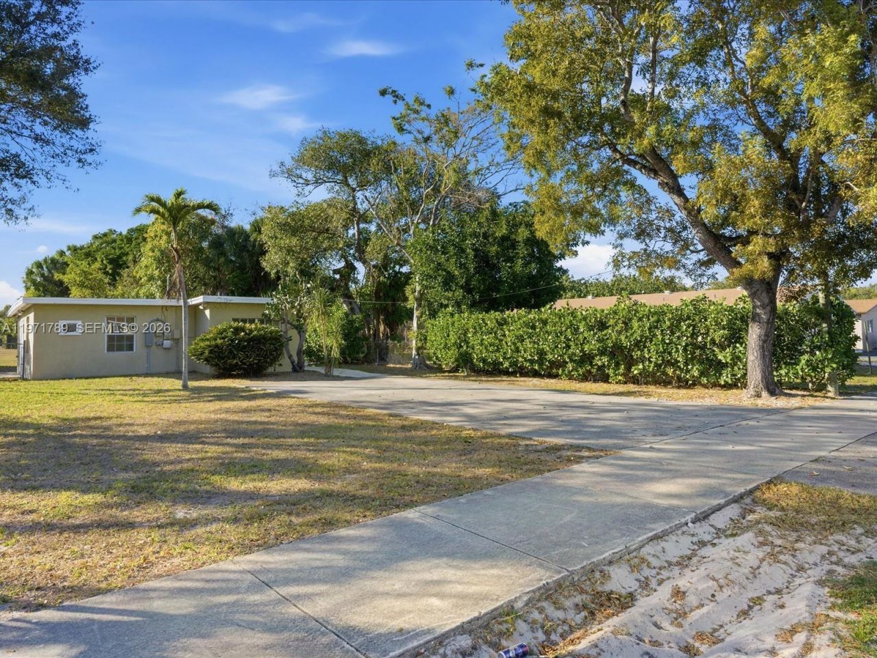 1561 SW 44th Ter, Fort Lauderdale, FL 33317 Photo