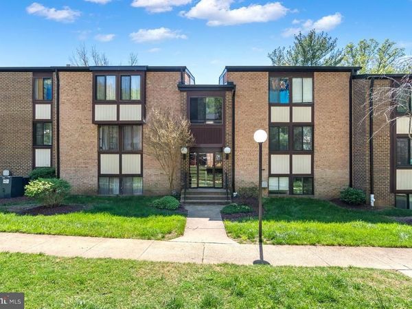 9733 KINGS CROWN COURT , Unit 102, FAIRFAX, VA 22031