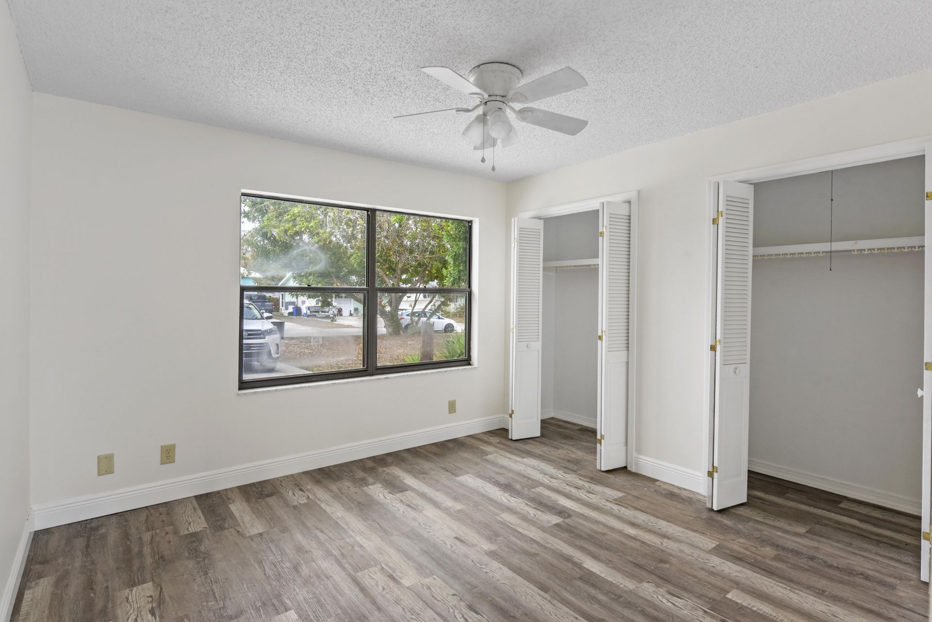 5666 SE Matousek Street, Stuart, FL 34997 Photo