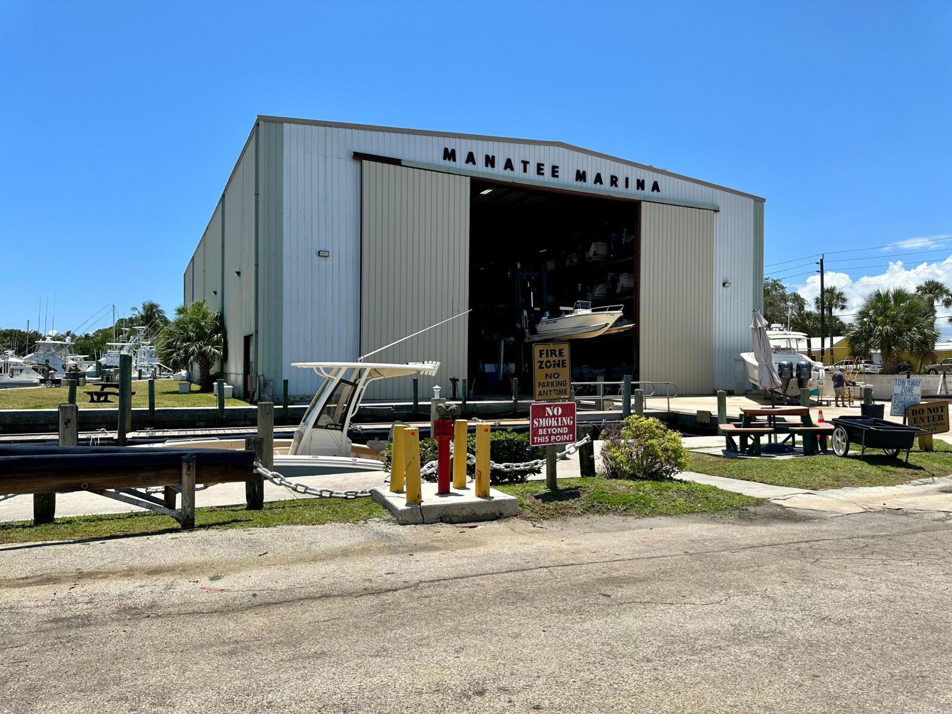 5666 SE Matousek Street, Stuart, FL 34997 Photo