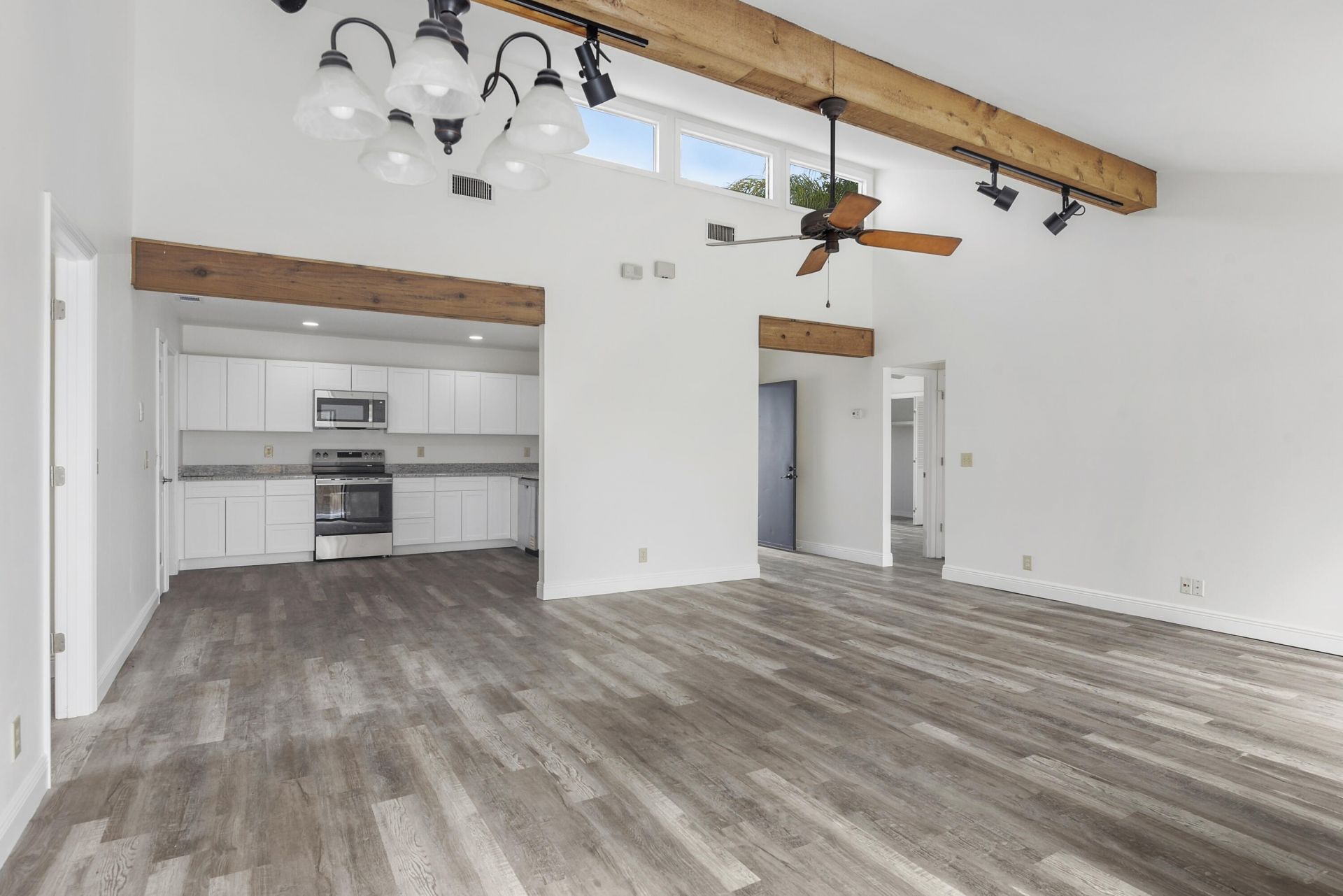 5666 SE Matousek Street, Stuart, FL 34997 Photo