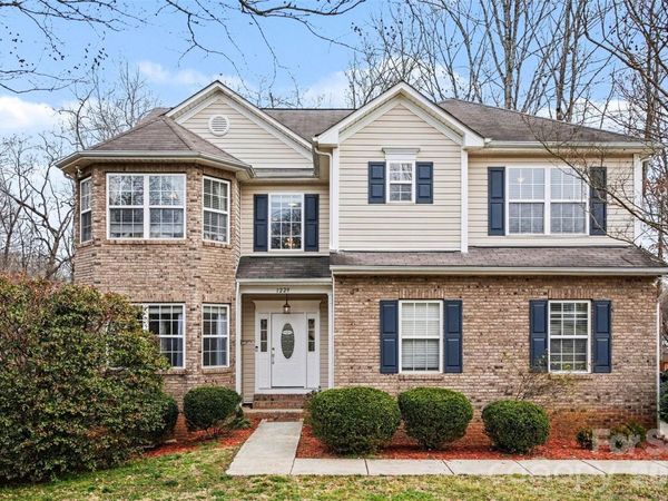 1229 Brecken Court , Kannapolis, NC 28081