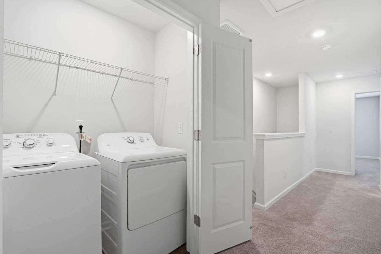 4692 Palm View Circle Photo 13