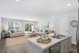 4692 Palm View Circle photo 4