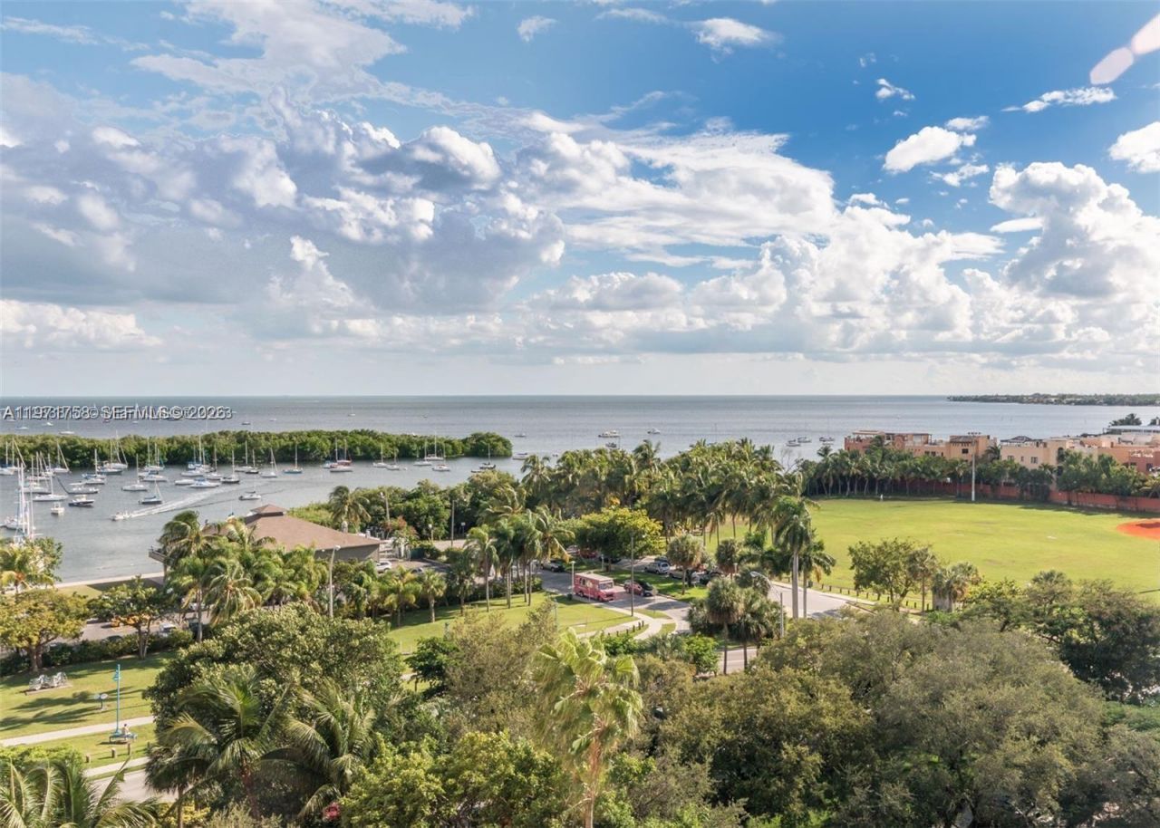 2951 S Bayshore Dr , Unit 1008, Miami, FL 33133 Photo