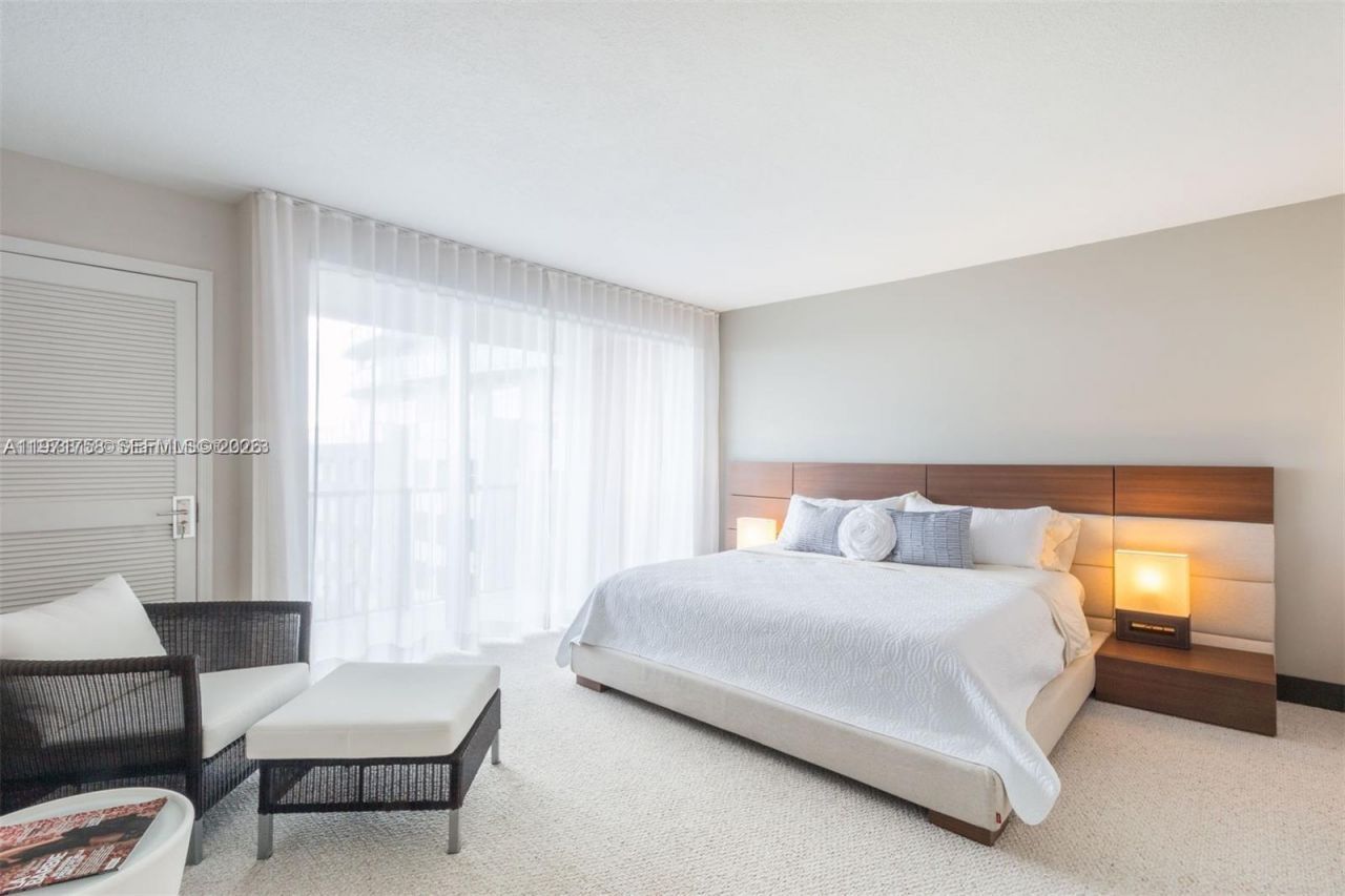 2951 S Bayshore Dr , Unit 1008, Miami, FL 33133 Photo