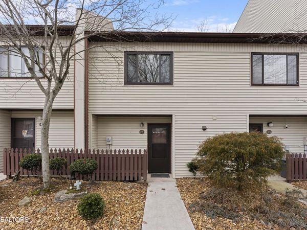 45 Wilshire Heights Drive , Crossville, TN 38558