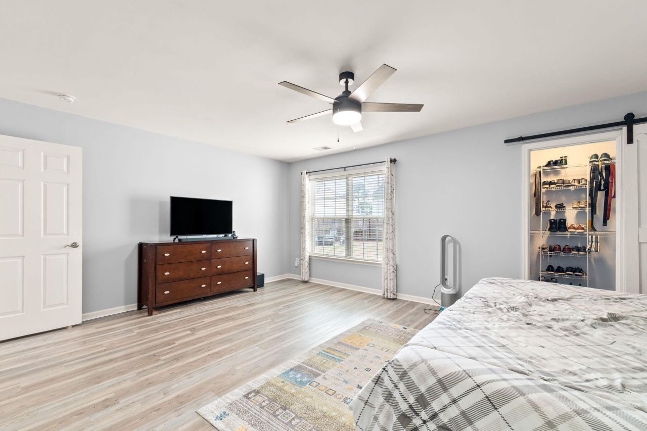 415 Black Horse Road Photo 13