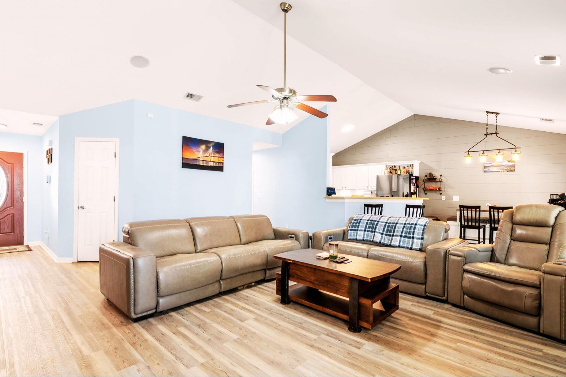 415 Black Horse Road Photo 18