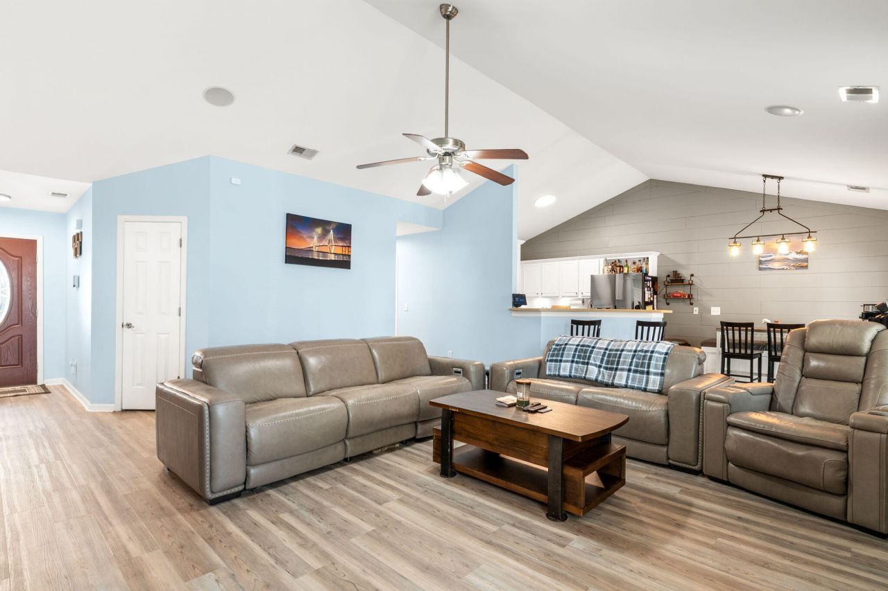 415 Black Horse Road Photo 19