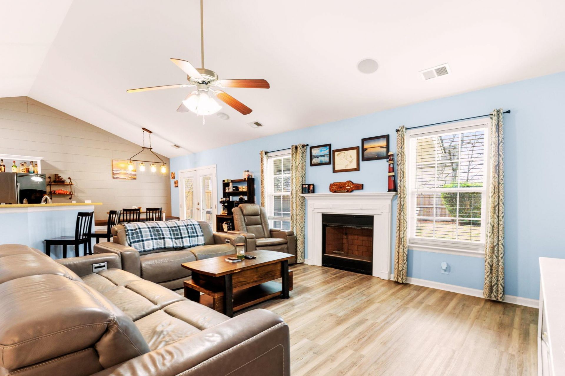 415 Black Horse Road Photo 20