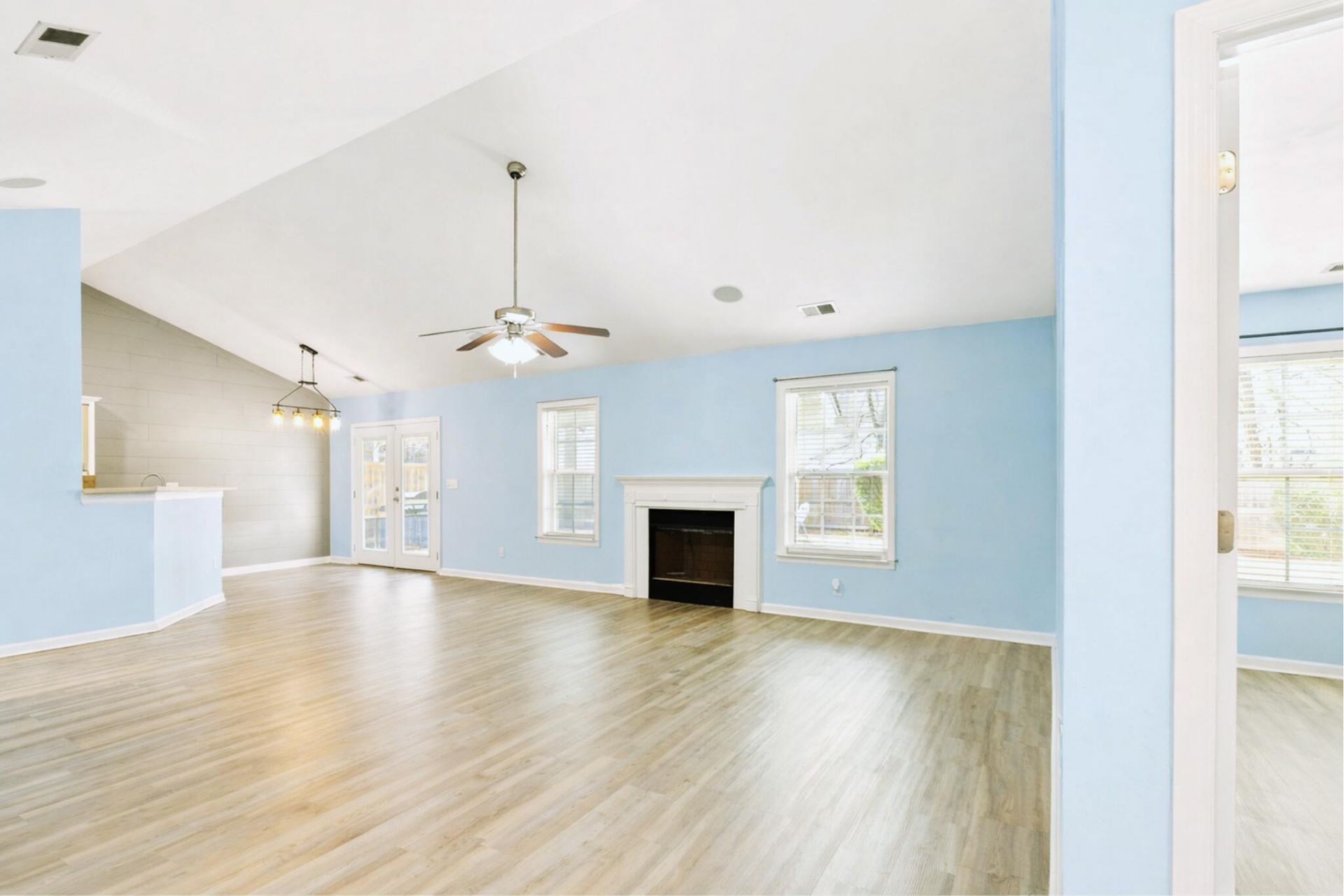 415 Black Horse Road Photo 21