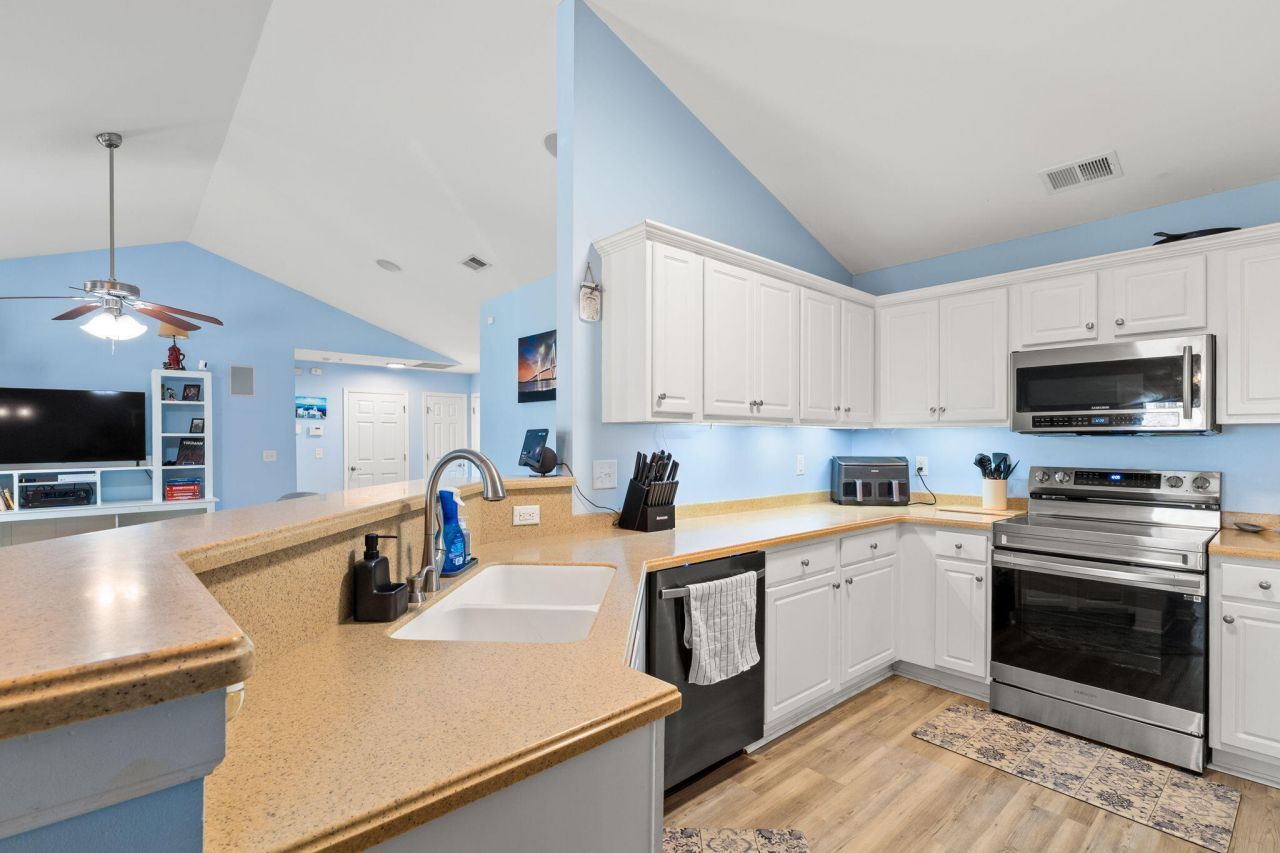 415 Black Horse Road Photo 25