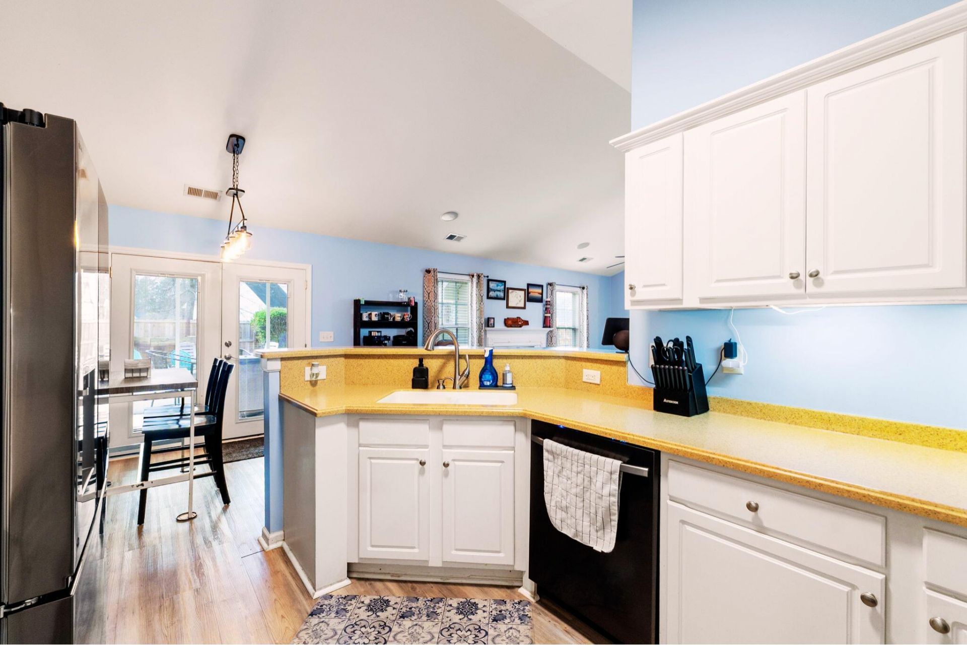 415 Black Horse Road Photo 30